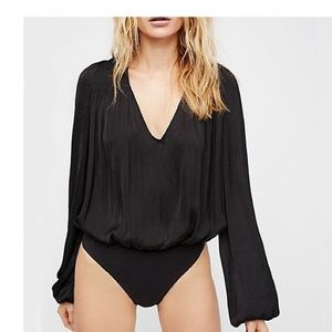 Smockin and rockin Free People bodysuit size Small